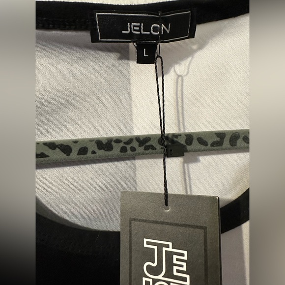 (NWT) Drippin, Hustlin, Winnin Tank Top - Picture 2 of 4